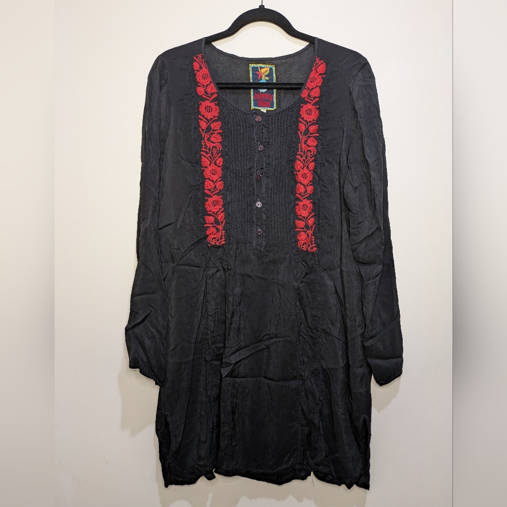 Johnny Was Embroidered Tunic Top Black Red Floral Rayon Size Small